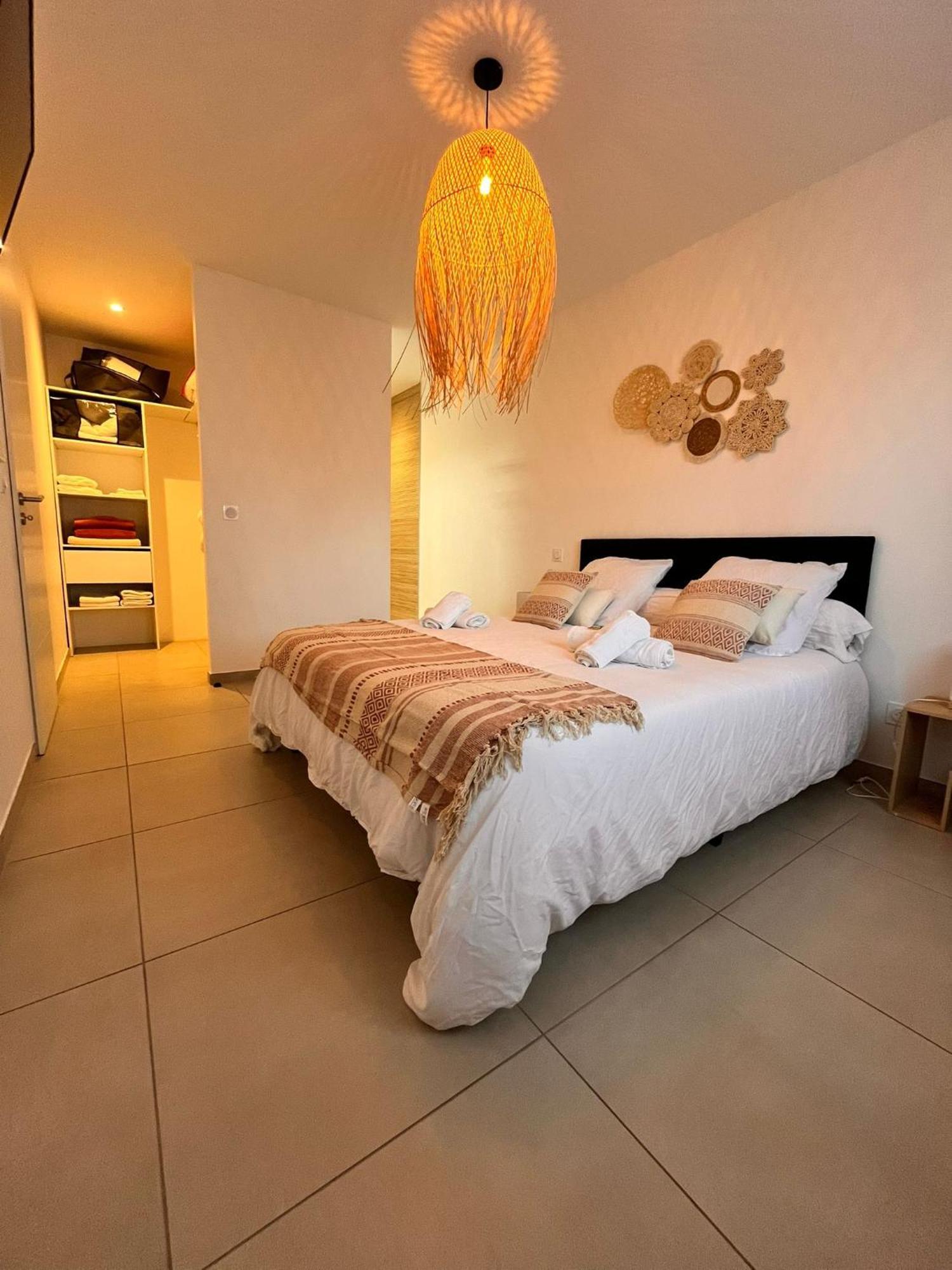 L'Eden Des Aspres Villa Thuir Phòng bức ảnh
